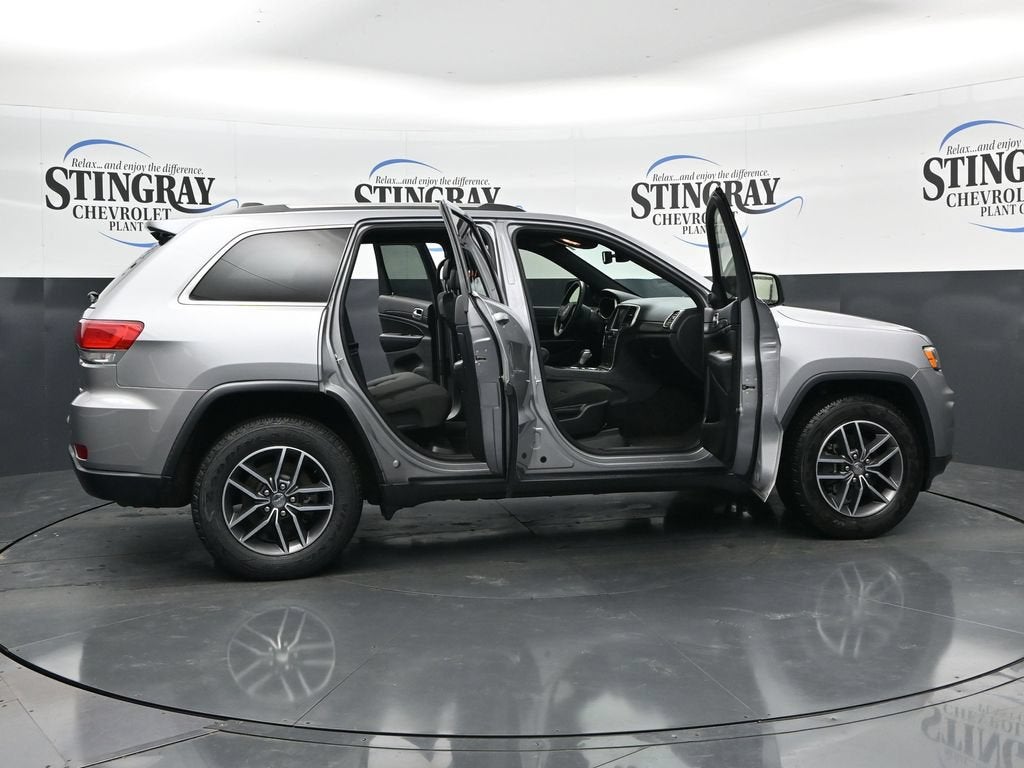 2018 Jeep Grand Cherokee Laredo E 4x2