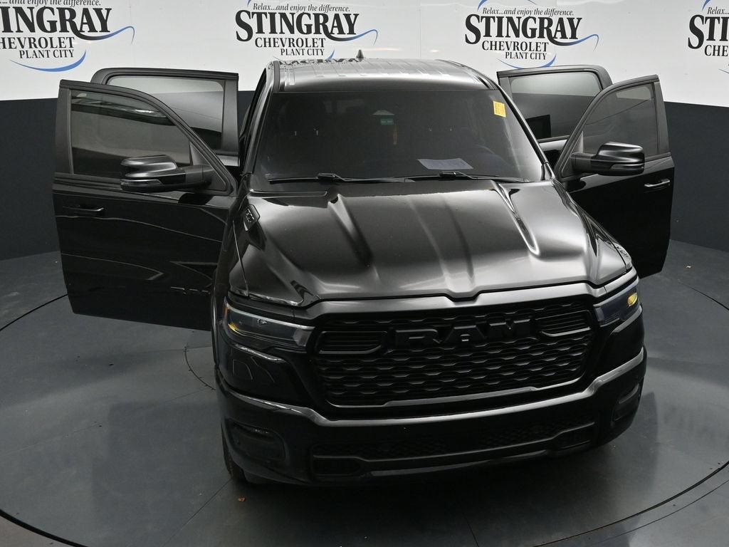 2025 RAM 1500 Big Horn Crew Cab 4x4 5'7" Box