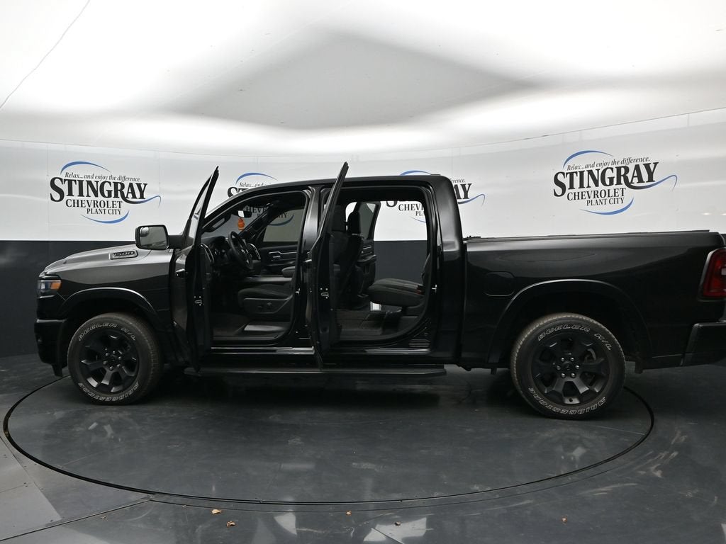 2025 RAM 1500 Big Horn Crew Cab 4x4 5'7" Box