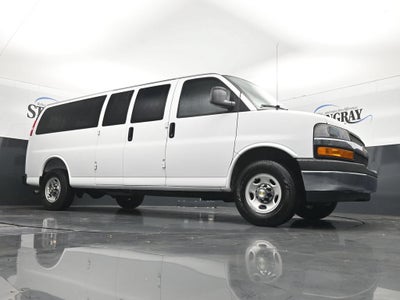 2025 Chevrolet Express Passenger 1LT