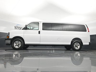 2025 Chevrolet Express Passenger 1LT