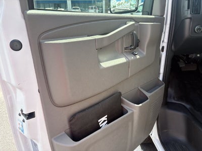 2025 Chevrolet Express Cutaway 3500 1WT