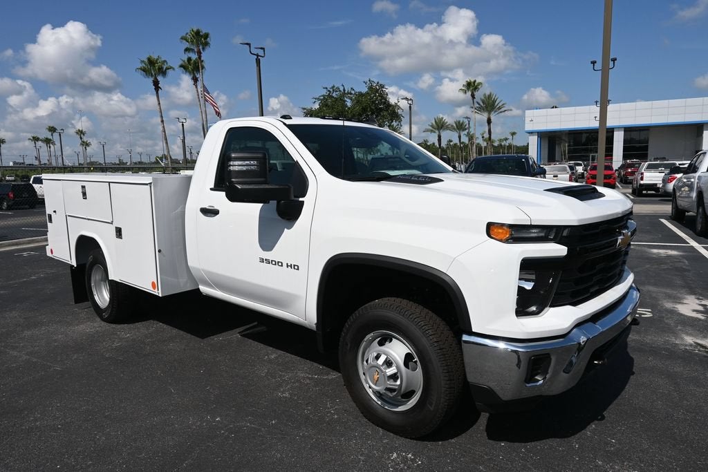 2025 Chevrolet Silverado 3500 HD Chassis Cab Work Truck