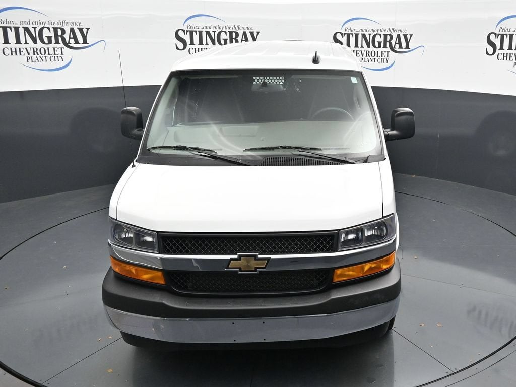 2025 Chevrolet Express Cargo WT