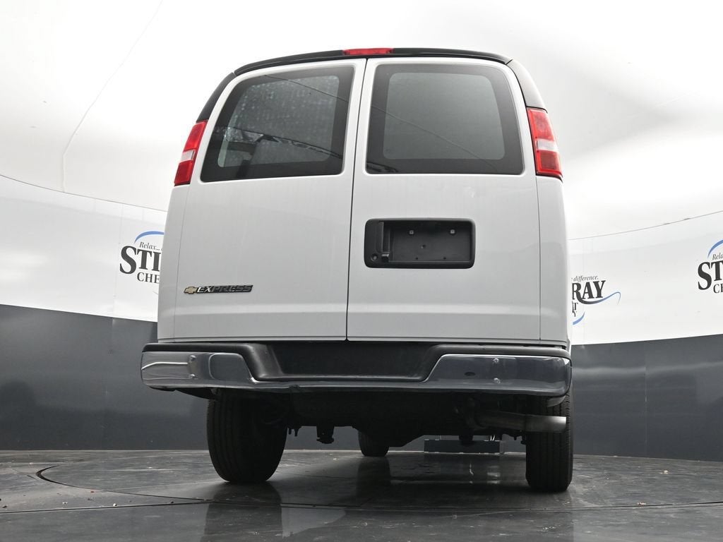 2025 Chevrolet Express Cargo WT