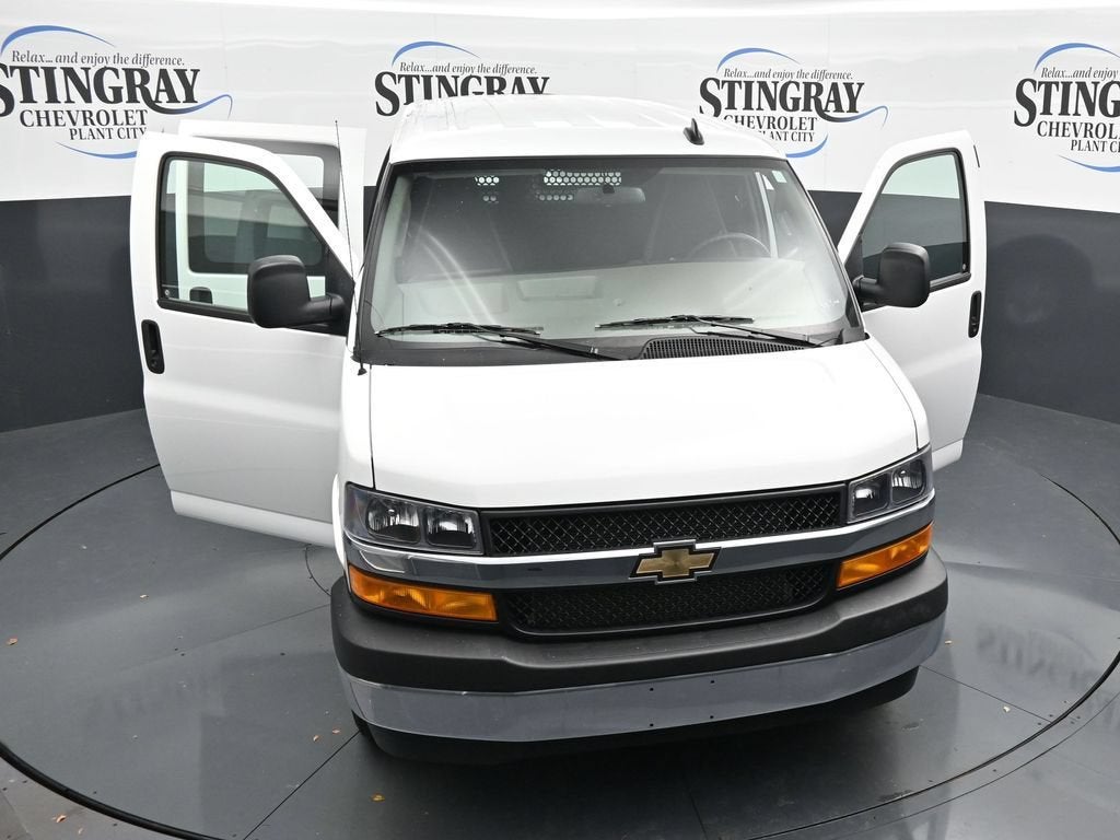 2025 Chevrolet Express Cargo WT