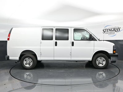 2025 Chevrolet Express Cargo WT