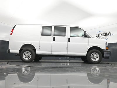 2025 Chevrolet Express Cargo WT