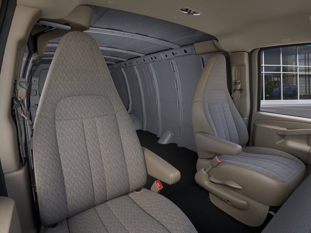 2025 Chevrolet Express Cargo WT
