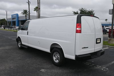 2025 Chevrolet Express Cargo WT