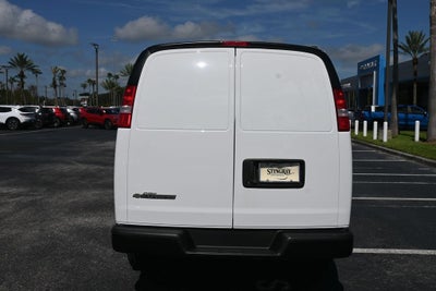 2025 Chevrolet Express Cargo WT