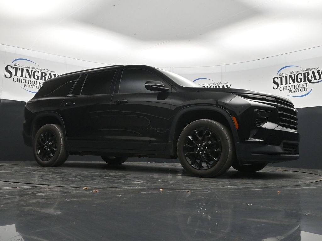 2024 Chevrolet Traverse LT