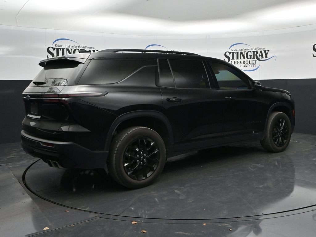 2024 Chevrolet Traverse LT