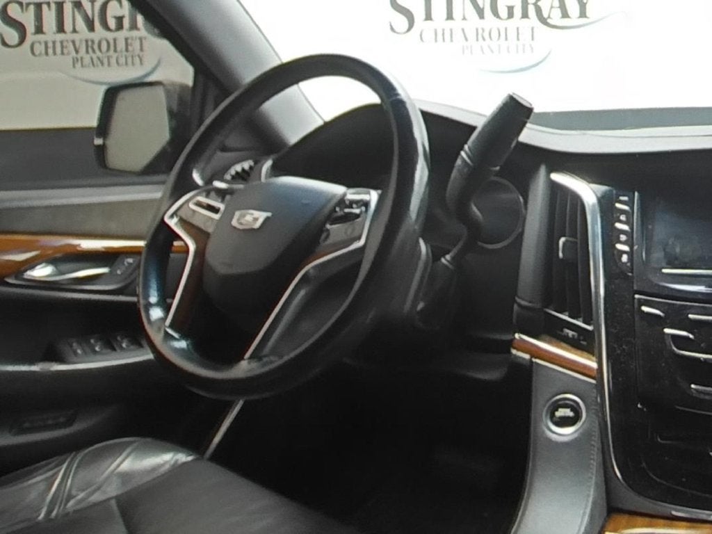 2017 Cadillac Escalade Luxury