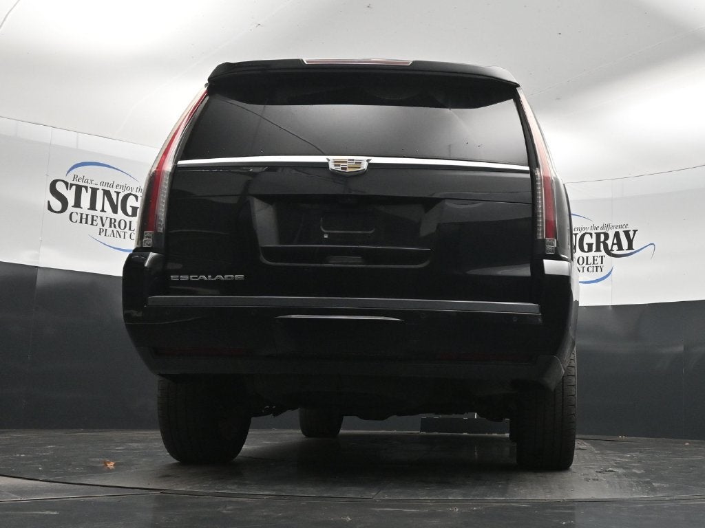 2017 Cadillac Escalade Luxury
