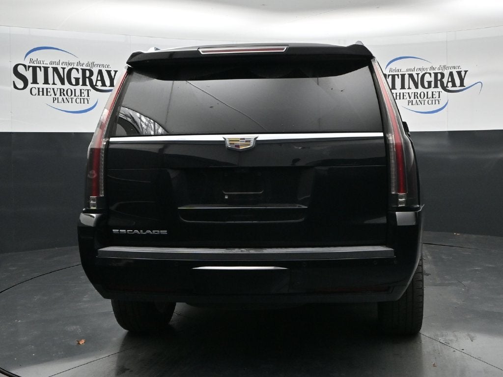 2017 Cadillac Escalade Luxury