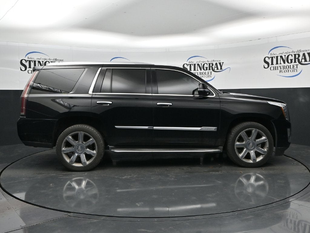 2017 Cadillac Escalade Luxury