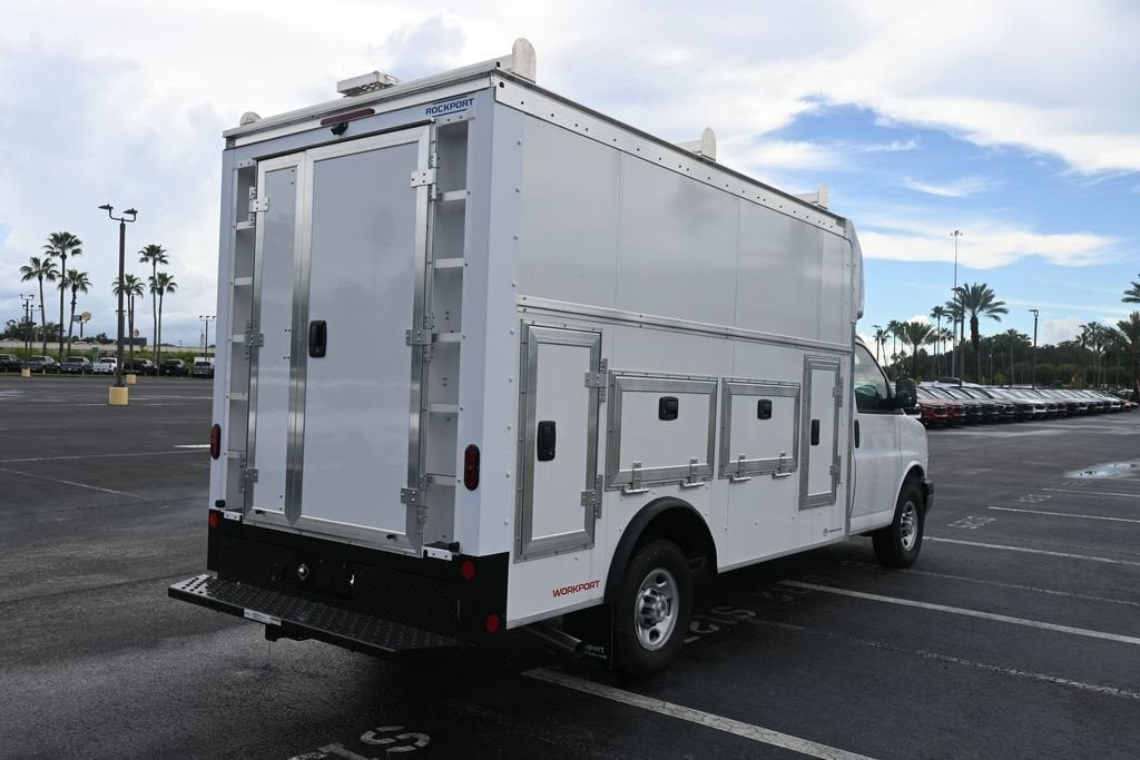 2026 Chevrolet Express Cutaway 3500 Work Van