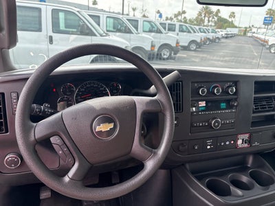 2025 Chevrolet Express Cutaway 4500 2WT
