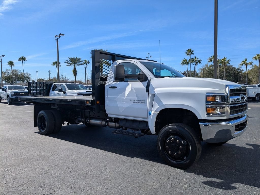 2024 Chevrolet Silverado 5500 HD Work Truck