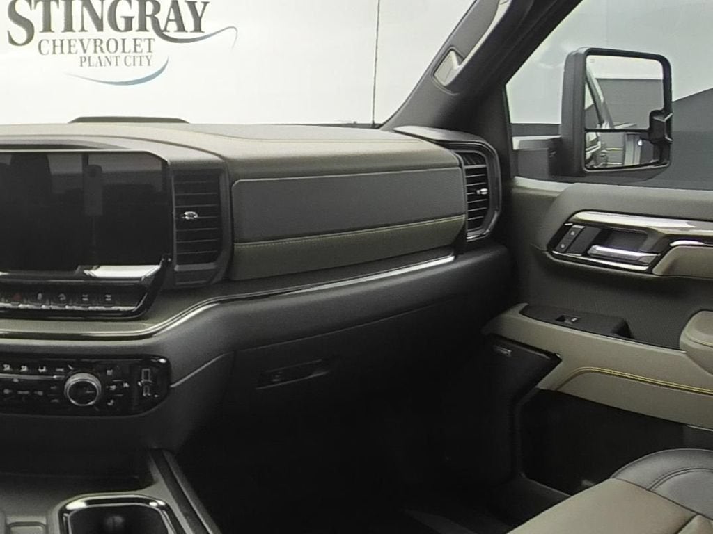 2025 Chevrolet Silverado 1500 ZR2