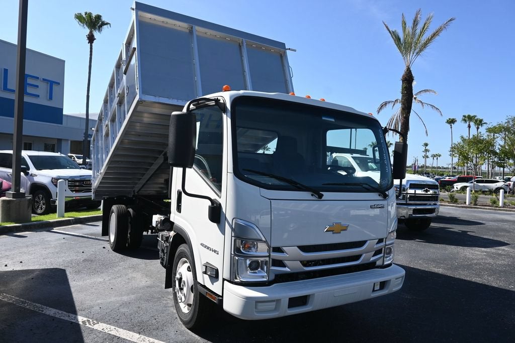 2025 Chevrolet Low Cab Forward 4500 HG NA