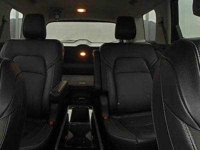 2024 Nissan Pathfinder SL FWD