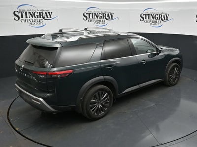 2024 Nissan Pathfinder SL FWD