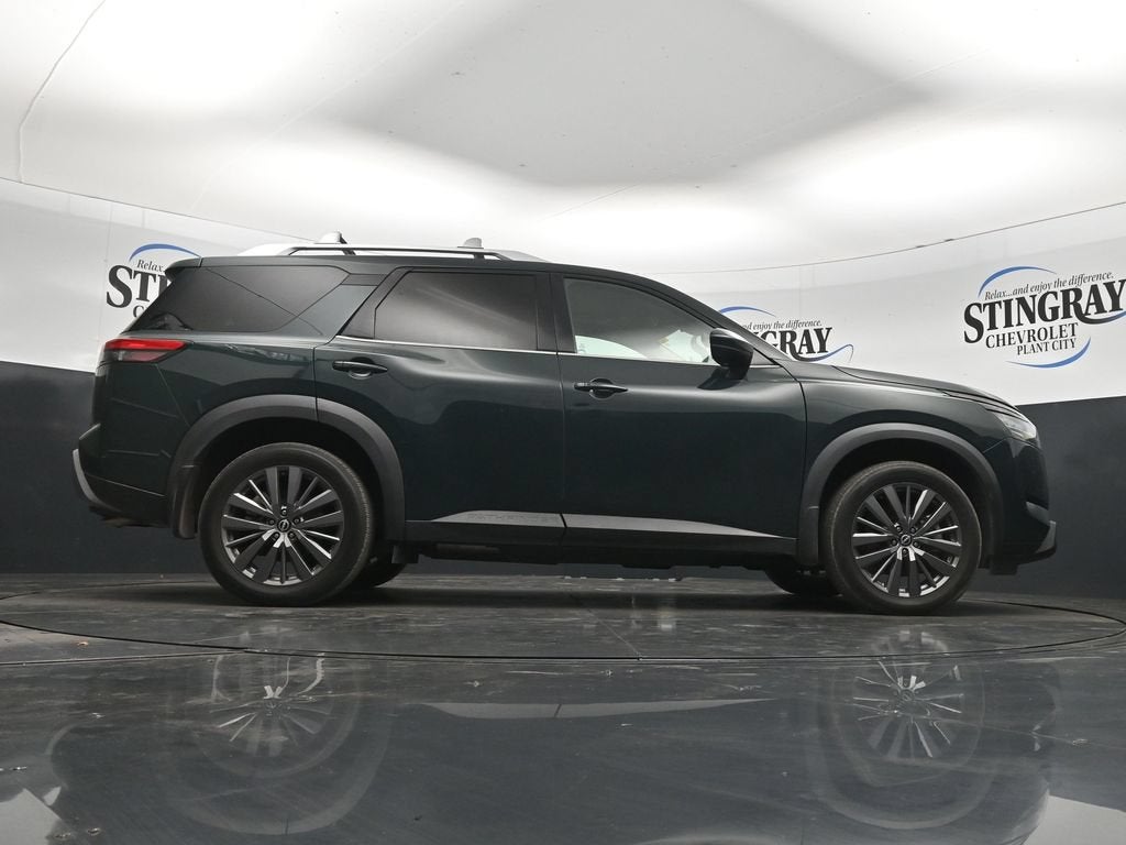 2024 Nissan Pathfinder SL FWD