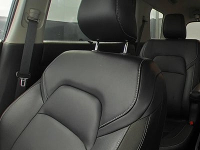 2024 Nissan Pathfinder SL FWD