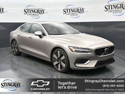 2023 Volvo S60 Recharge Plug-In Hybr Ultimate Bright Theme