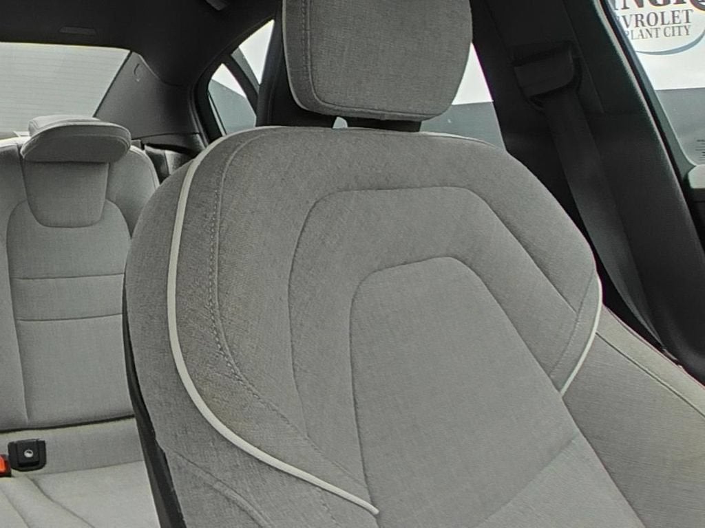 2023 Volvo S60 Recharge Plug-In Hybr Ultimate Bright Theme