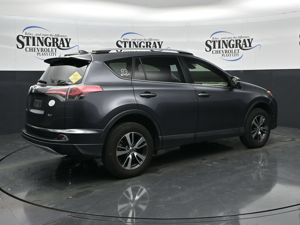 2017 Toyota RAV4 XLE