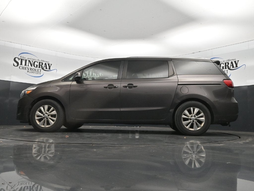 2017 Kia Sedona LX