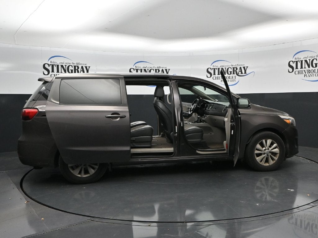 2017 Kia Sedona LX