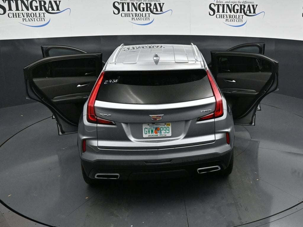 2025 Cadillac XT4 Premium Luxury
