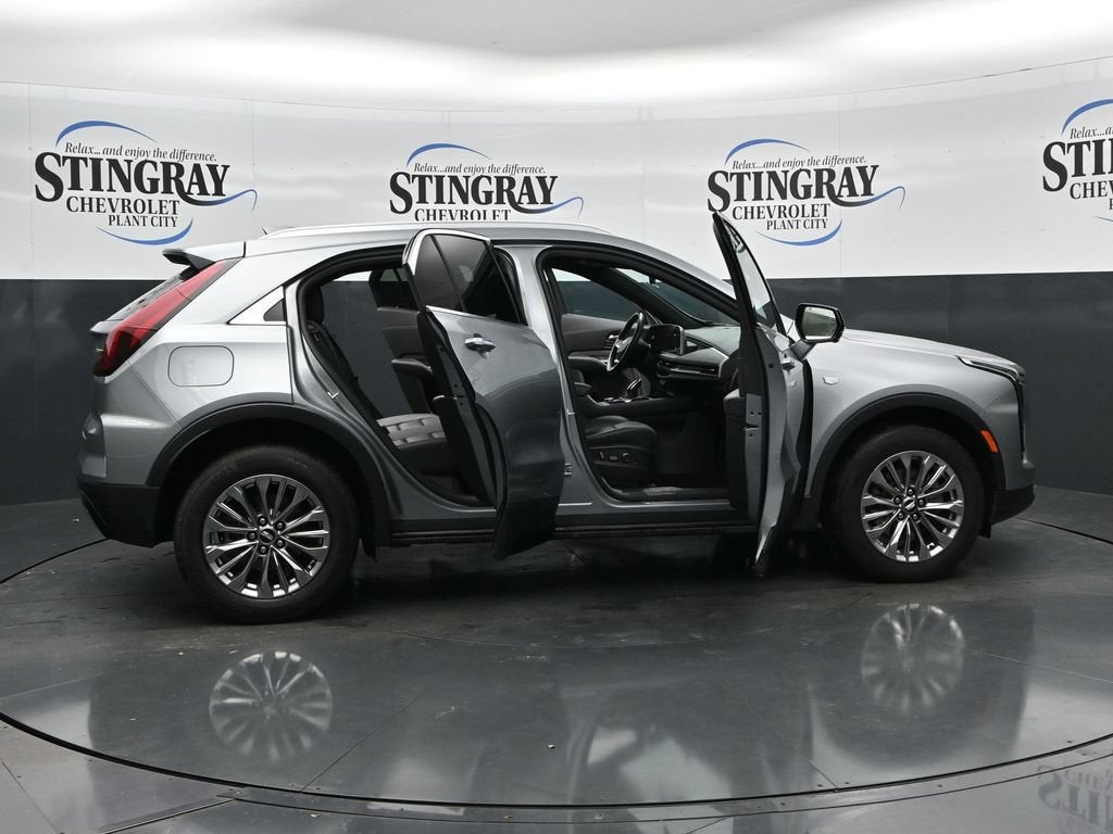 2025 Cadillac XT4 Premium Luxury