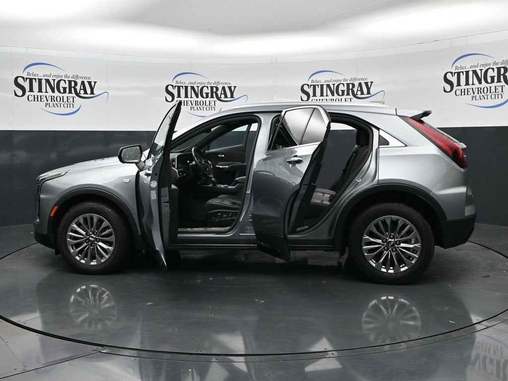 2025 Cadillac XT4 Premium Luxury