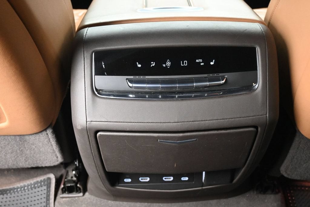 2022 Cadillac Escalade ESV Premium Luxury