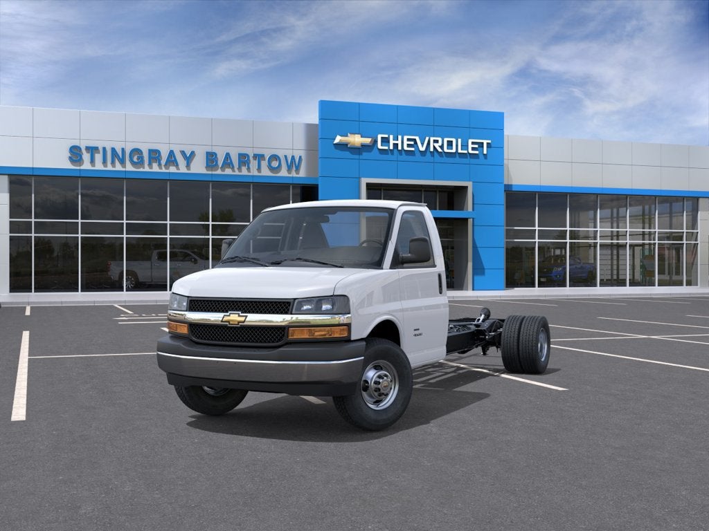 2026 Chevrolet Express Cutaway 3500 1WT